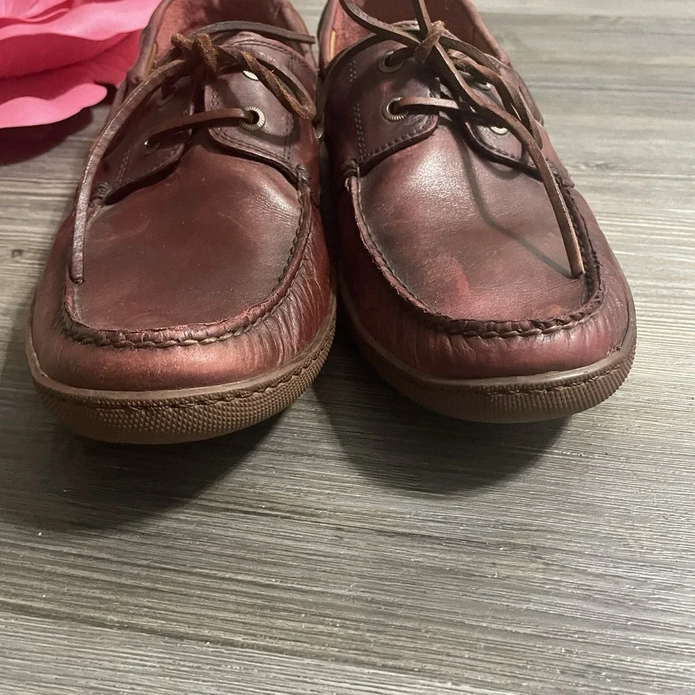 FRYE Men's Sz 11D Mayer Leather Boat Shoe in Bordeux Red 2-Eye Preppy